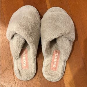 Sorel Women's Soft Gray Slippers